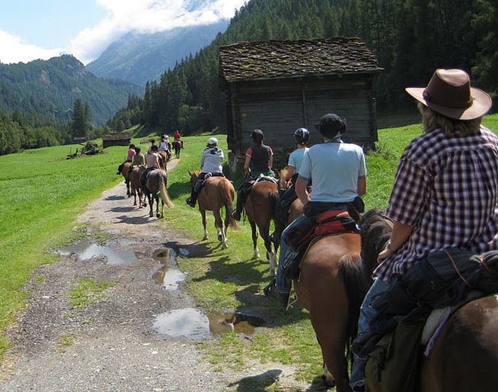 Reittouren in den Walliser Alpen